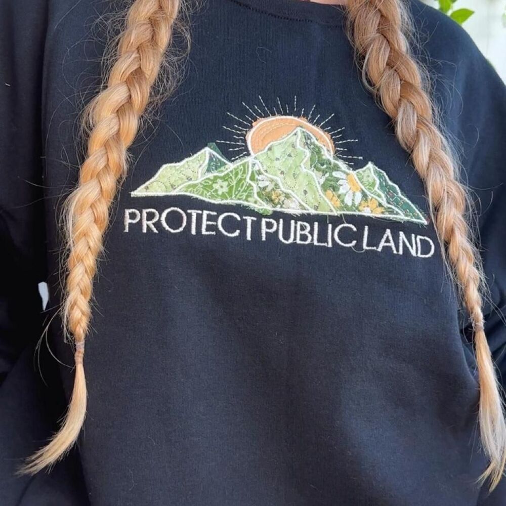 NWT black patchwork Protect Public Lands embroidered crewneck sweatshirt